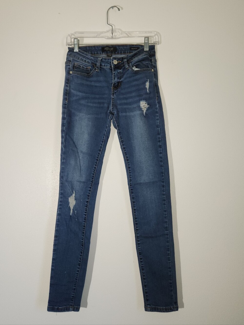 Women"s JUDY BLUE Blue Distressed Skinny Fit Jeans